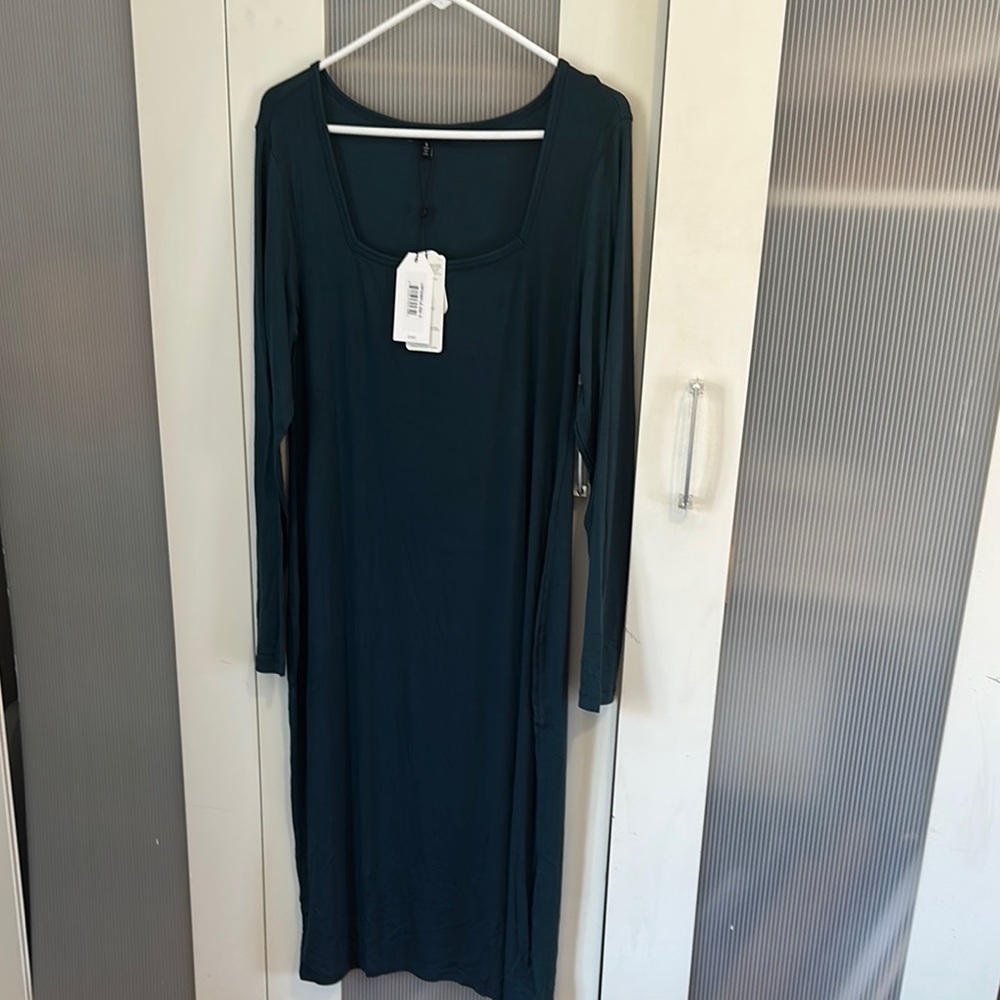 Universal Standard green Dress Long Sleeve Square Neck